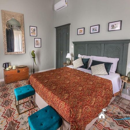 Donna Maddalena Bed & Breakfast Noto Exterior photo