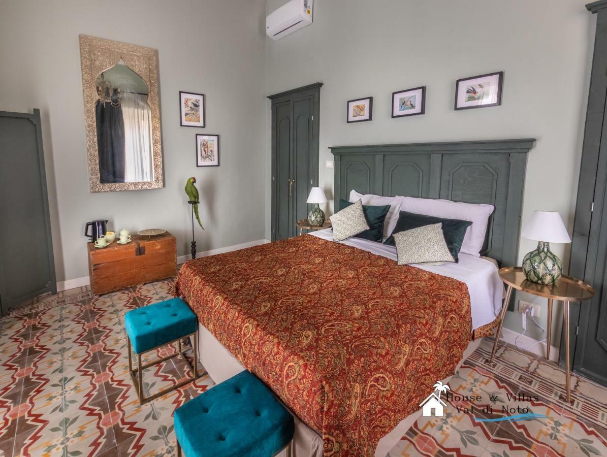 Donna Maddalena Bed & Breakfast Noto Exterior photo