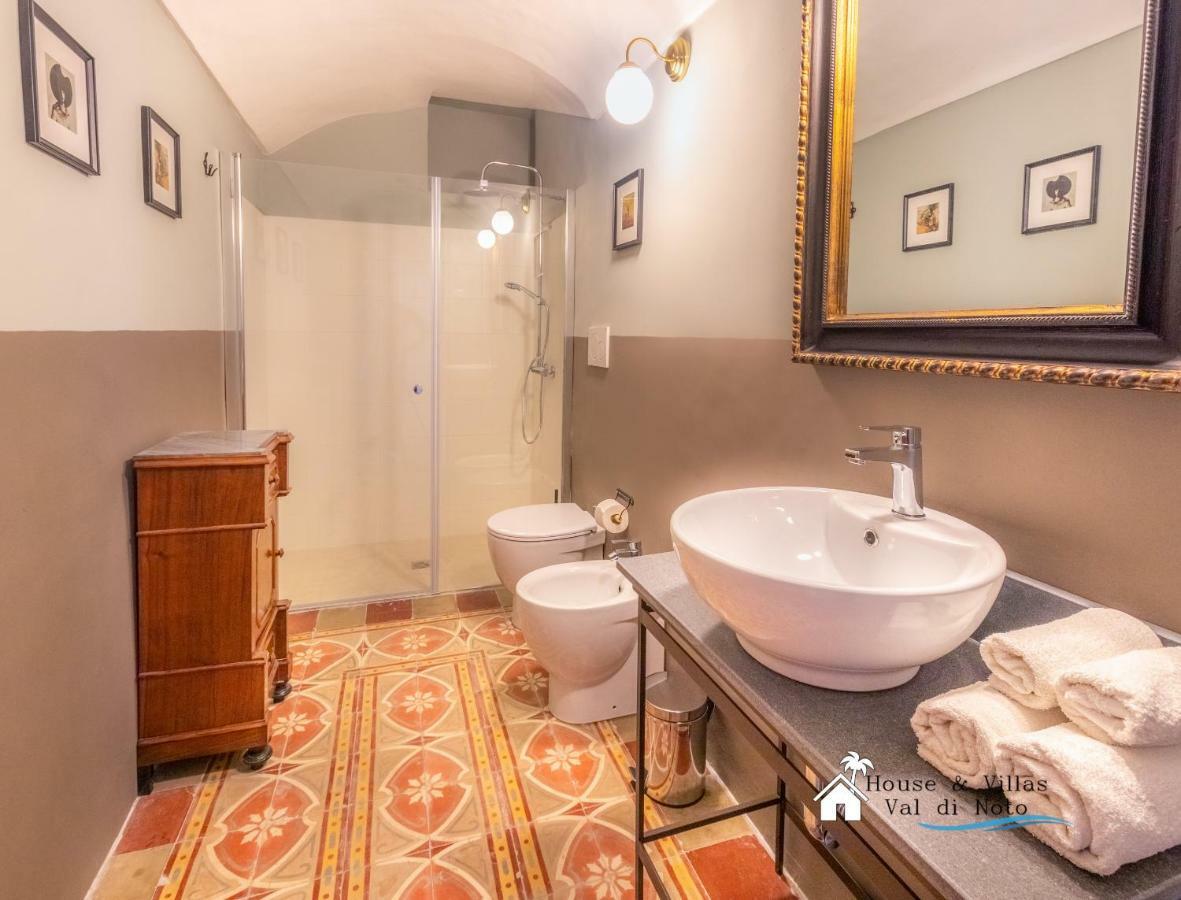 Donna Maddalena Bed & Breakfast Noto Exterior photo