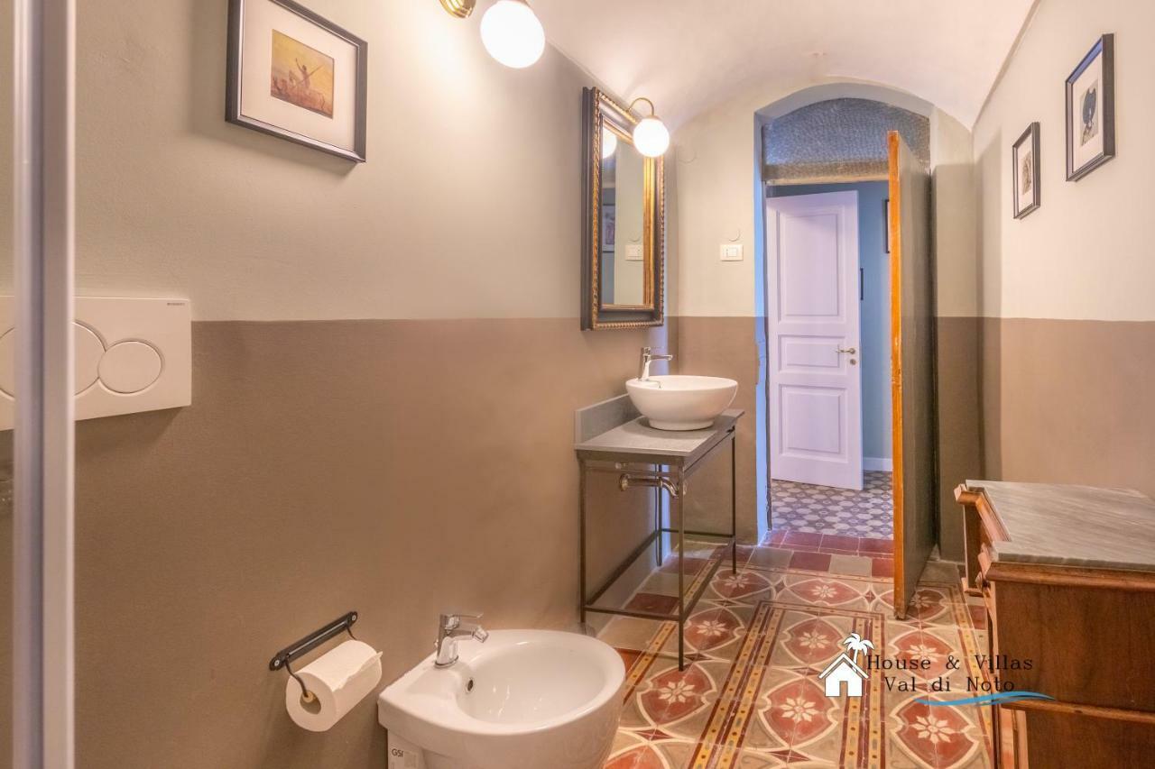 Donna Maddalena Bed & Breakfast Noto Exterior photo