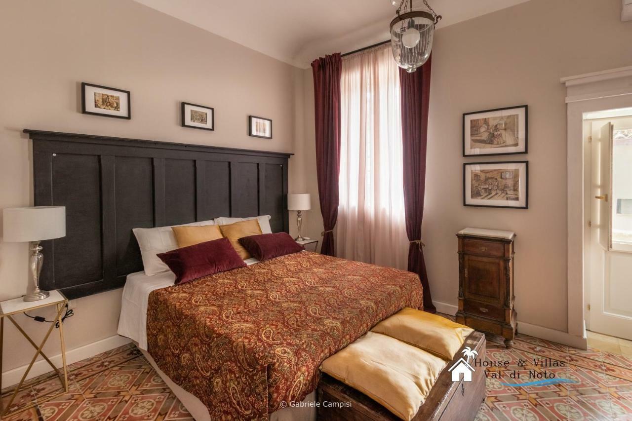 Donna Maddalena Bed & Breakfast Noto Exterior photo