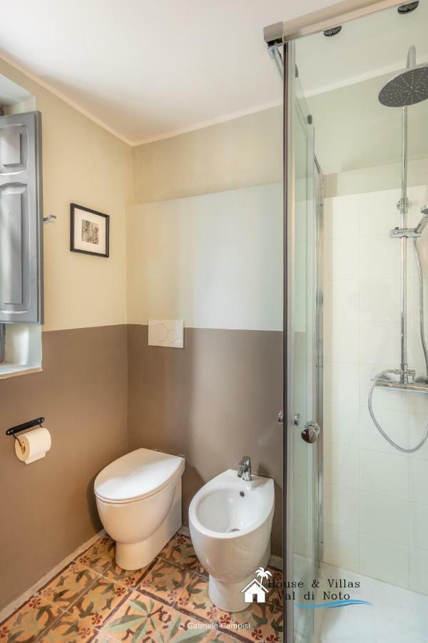 Donna Maddalena Bed & Breakfast Noto Exterior photo